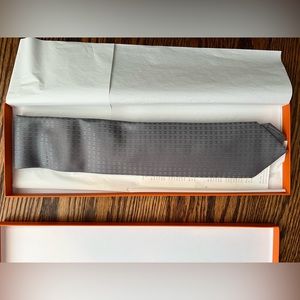 Hermes Faconnee H tie Gray NWT